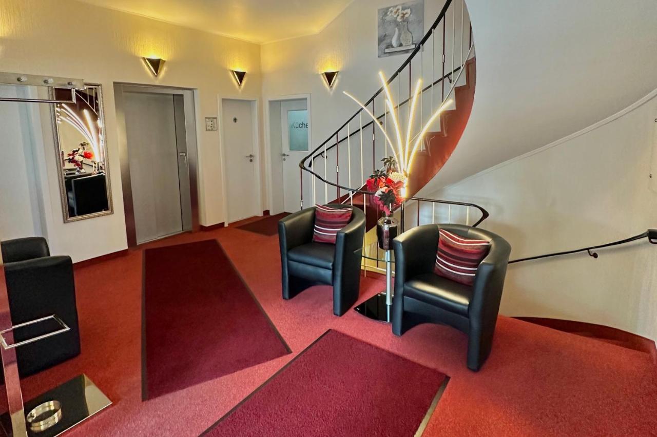 Hotel Imperial Крефелд Екстериор снимка