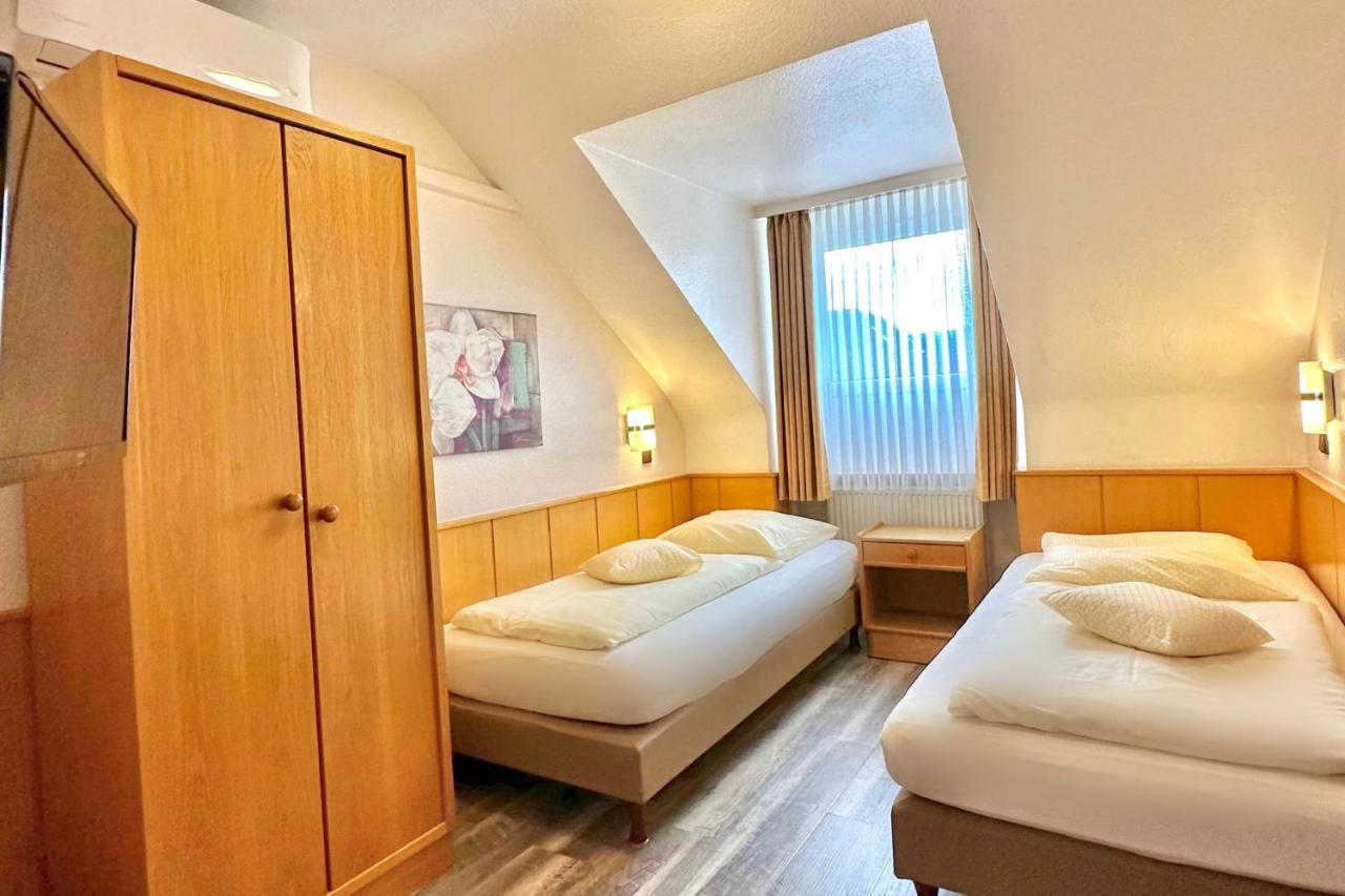 Hotel Imperial Крефелд Екстериор снимка
